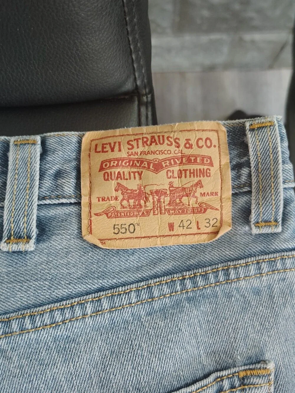 Levi's Light Blue Relaxed Fit Jeans - 550 Men's 42 X 32